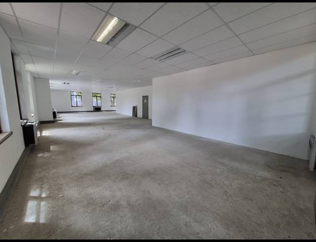 187M² OFFICE TO LET IN SANDTON CENTRAL